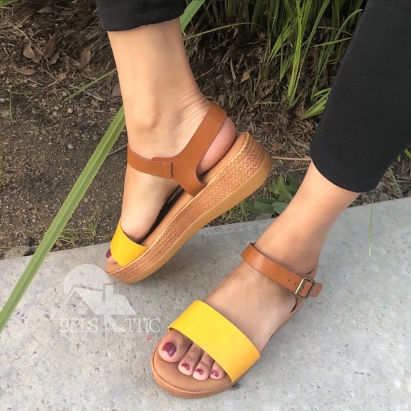 Last1♥️Yellow and Tan Platform Sandals - Picture 7 of 8